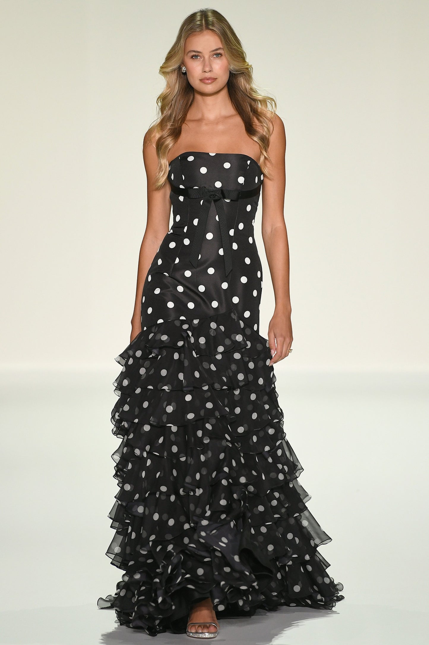 SHERRI HILL 57826